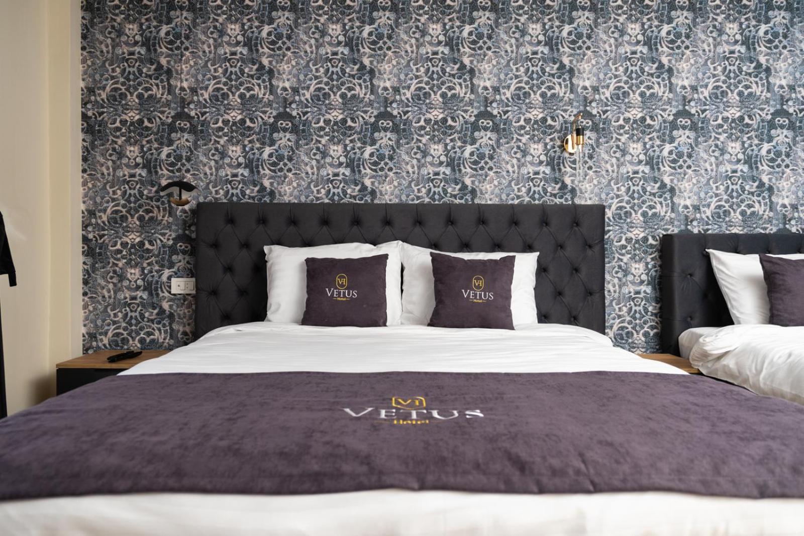 Vetus Hotel Pristina Exteriör bild