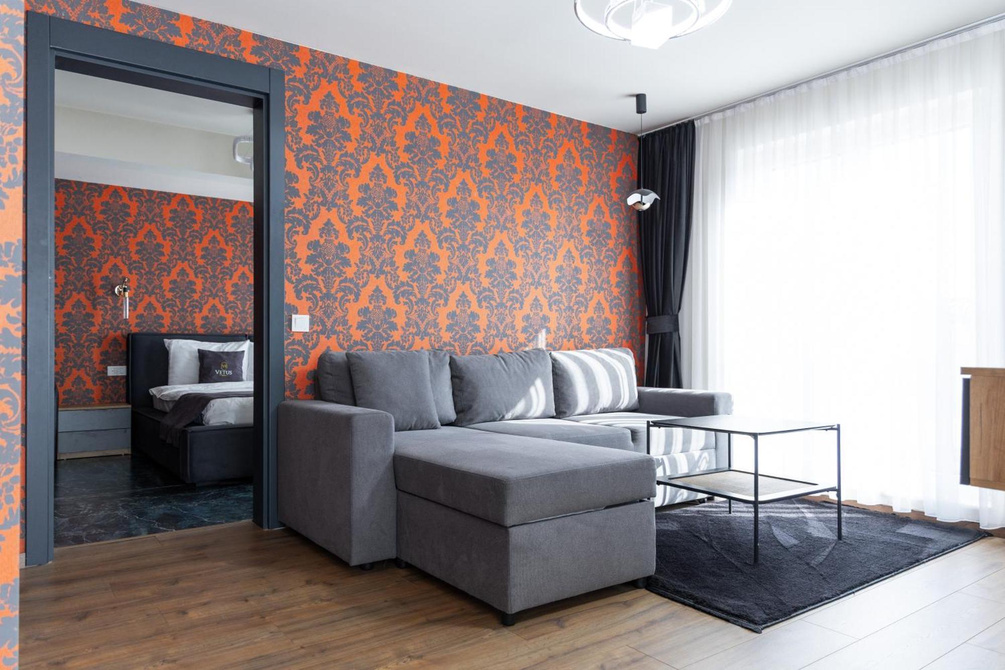 Vetus Hotel Pristina Exteriör bild